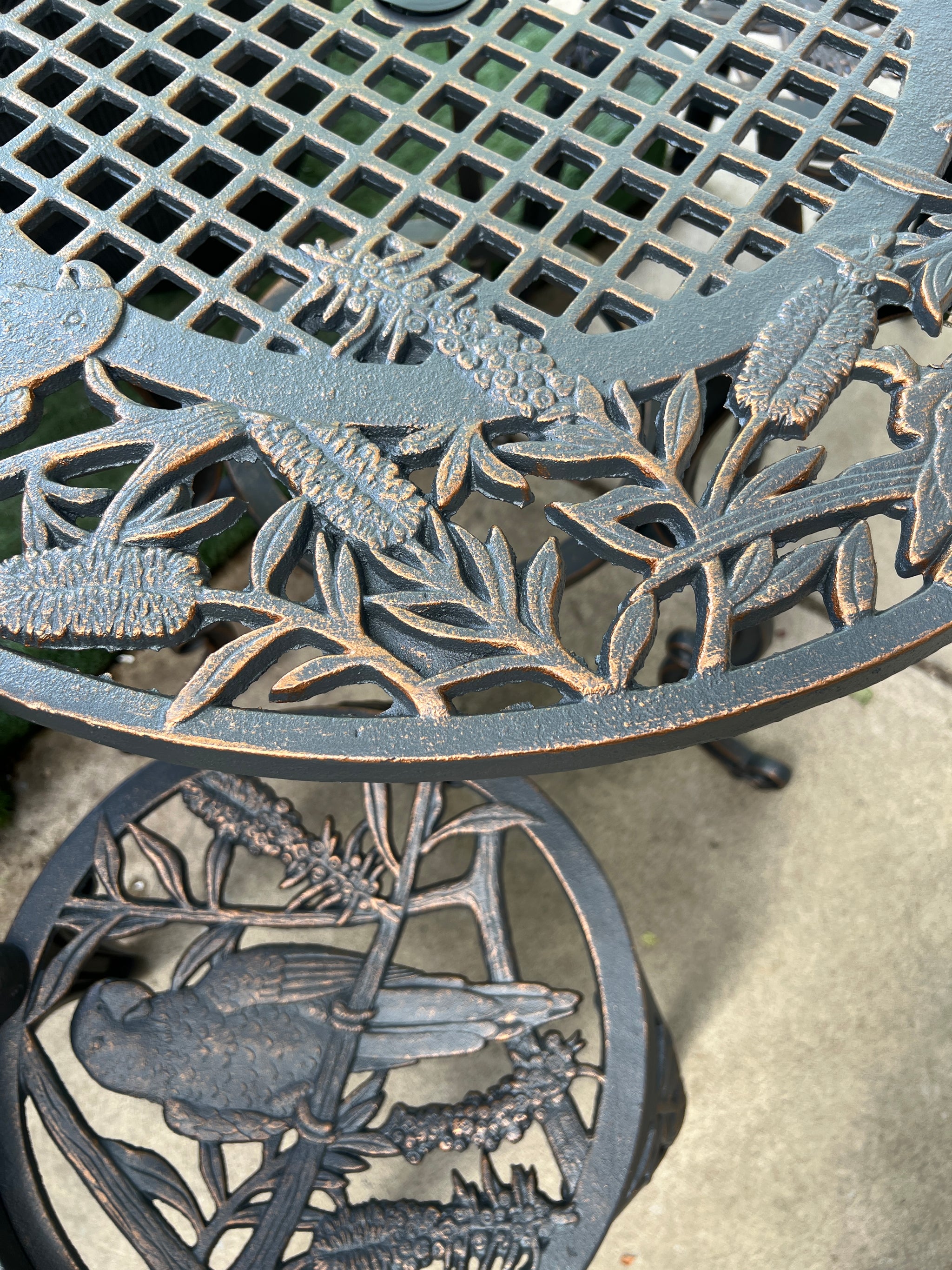 Cast Iron Garden 3 Piece Setting - Rosella & Bottlebrush