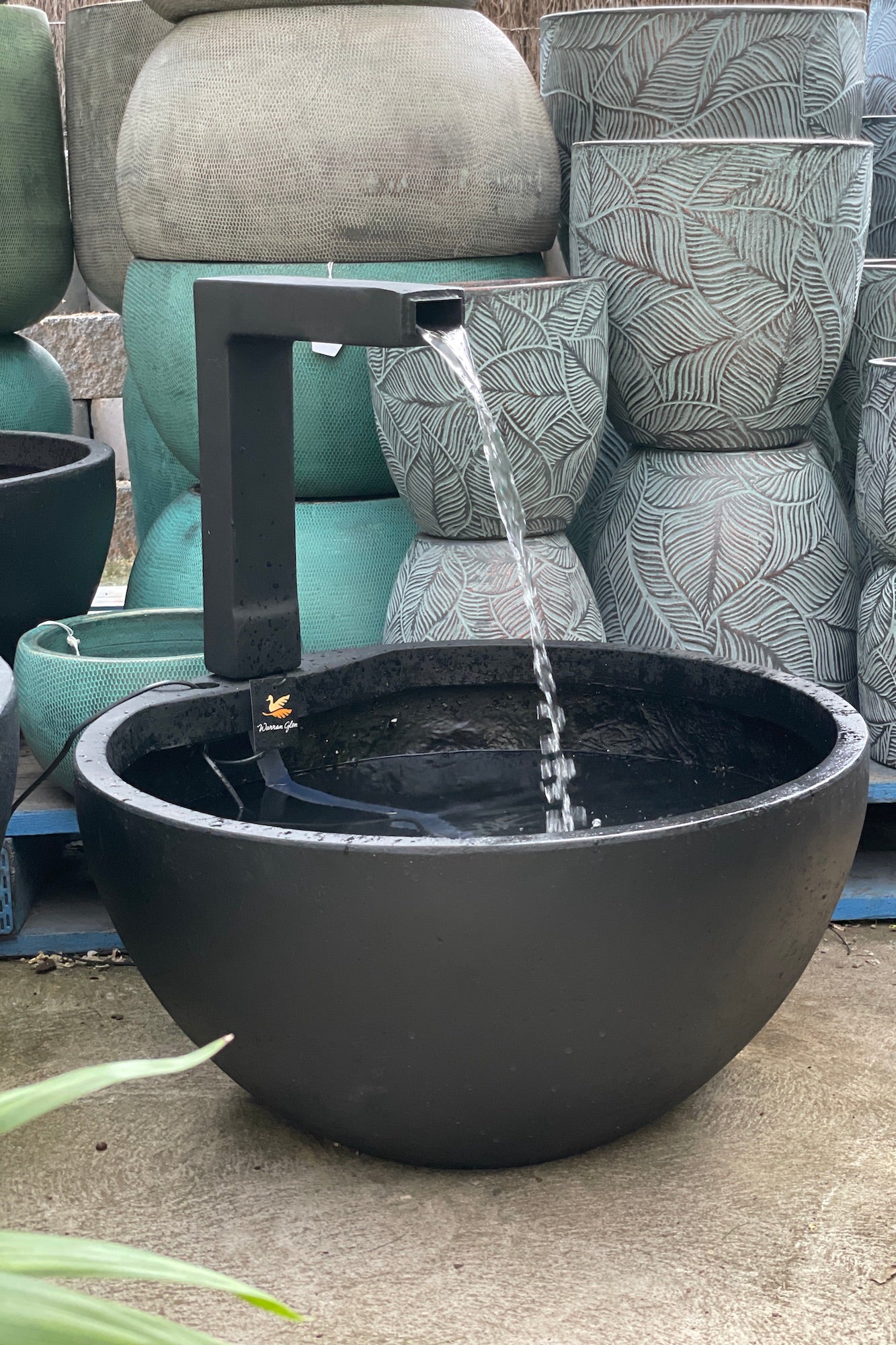 Patio Pond With Spout - Black Medium