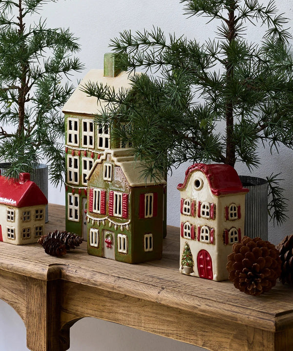 Alsace Tea Light House Christmas Green With Shutters