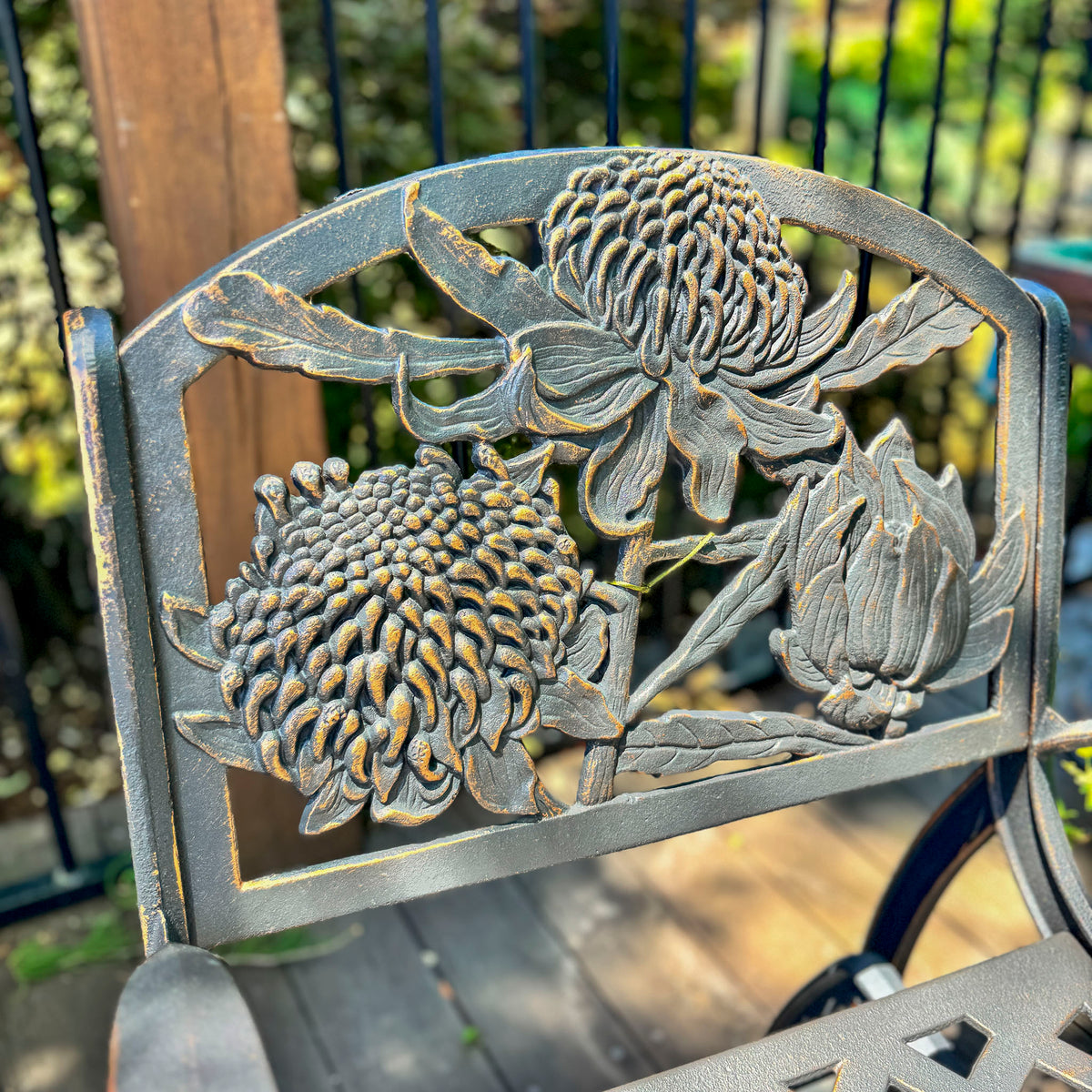 Cast Iron Glider Chair - Waratah