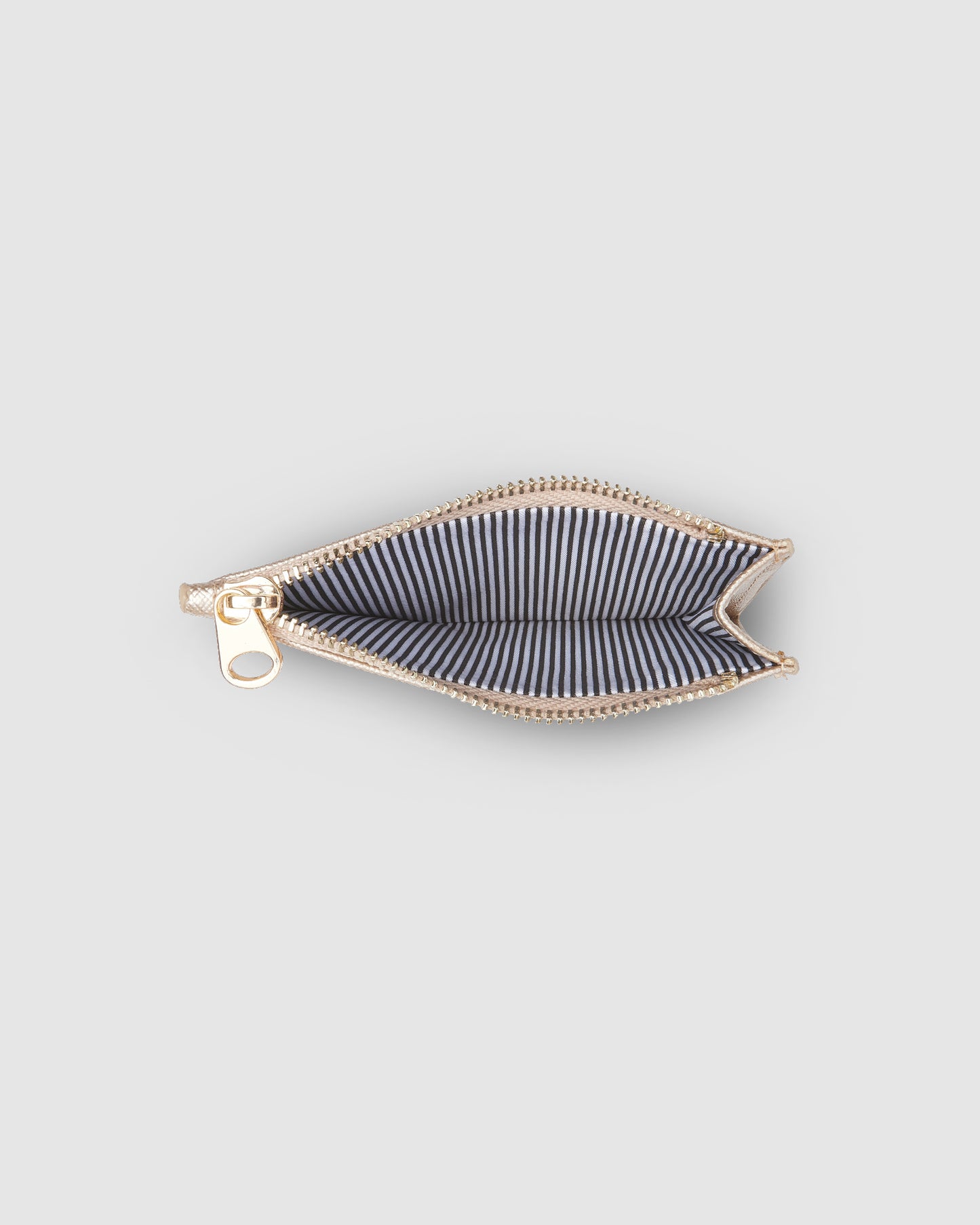 Cara Cardholder -