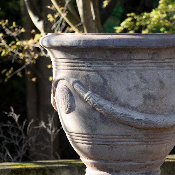 Villa Urn - Antique