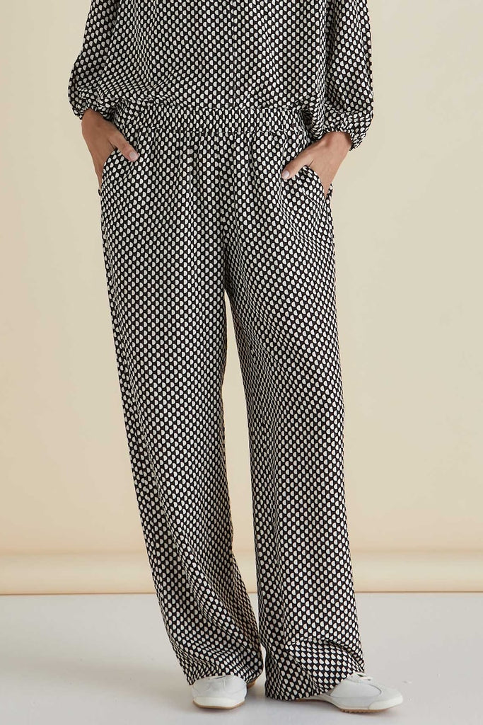 Marilyn Pant - Chocolate Print