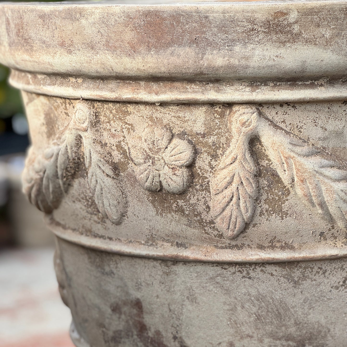Wreath Planter - Antiqua