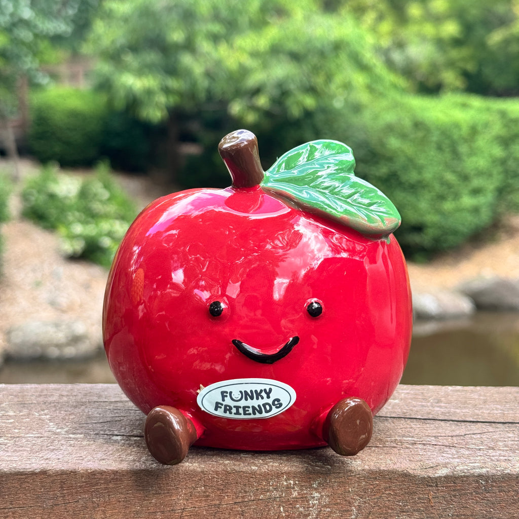 Annie Apple Friends Vessel - Red 10cm