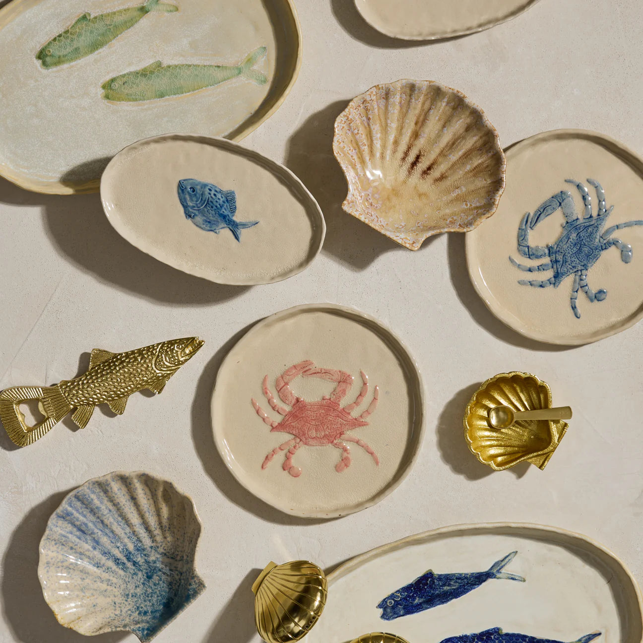 Scallop Sand Glazed Dish
