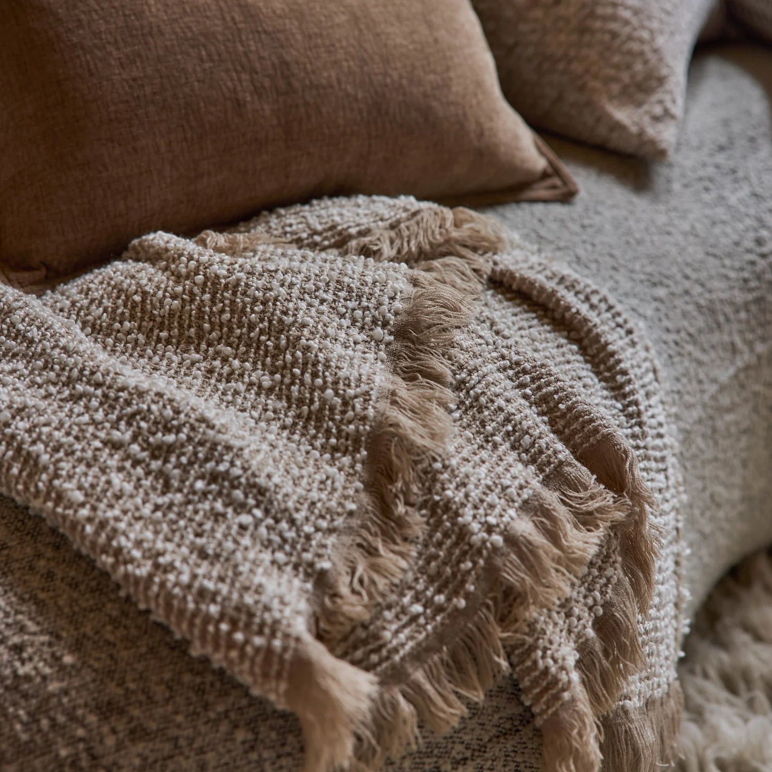 Clara Throw 160x200cm - Beige/Cream
