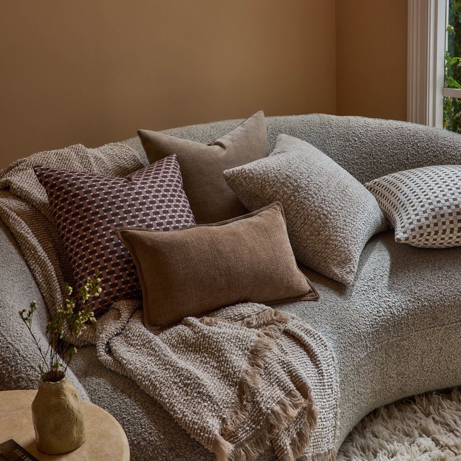 Clara Throw 160x200cm - Beige/Cream