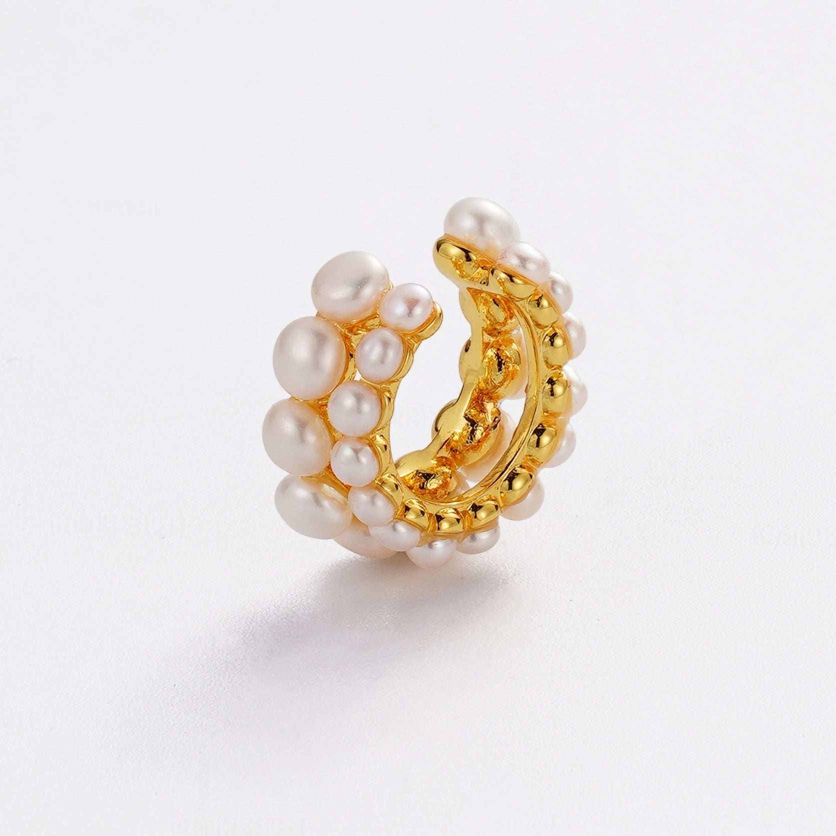 Luna Pearl Ear Cuff