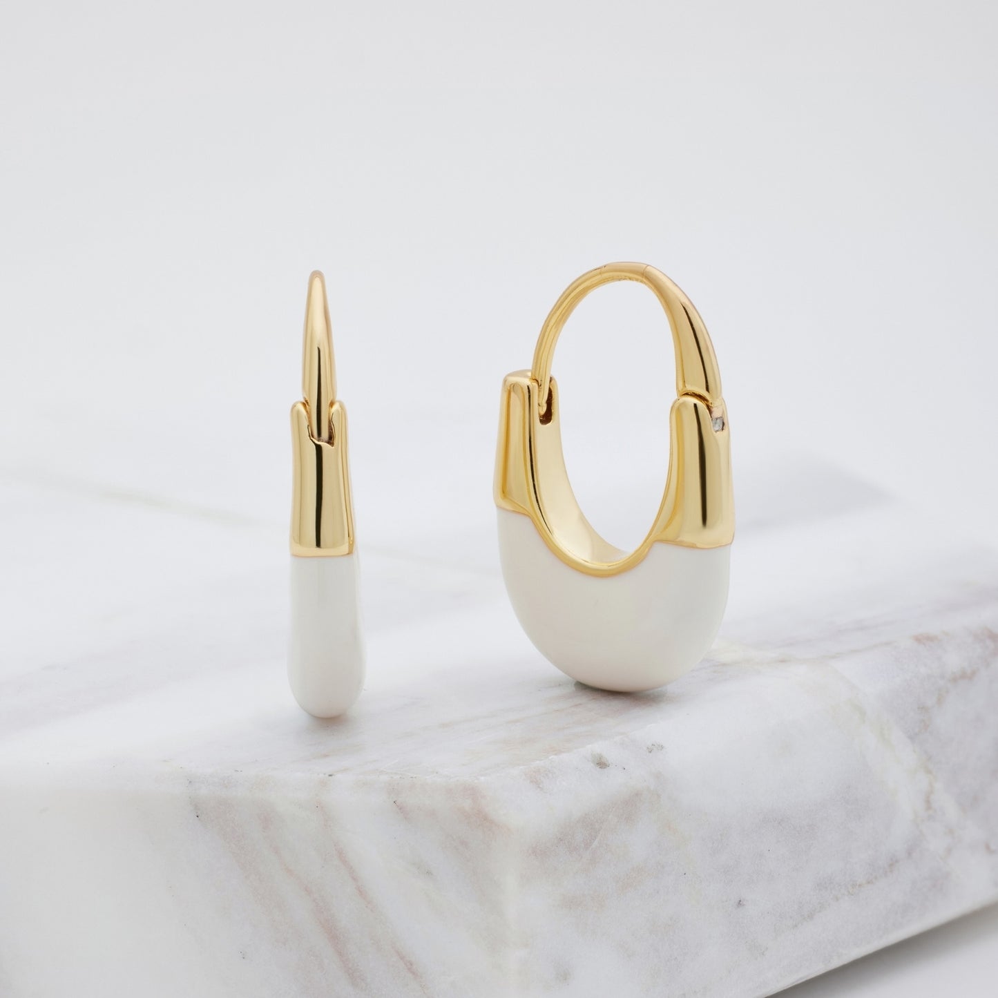 Stefi Hoop - White/Gold