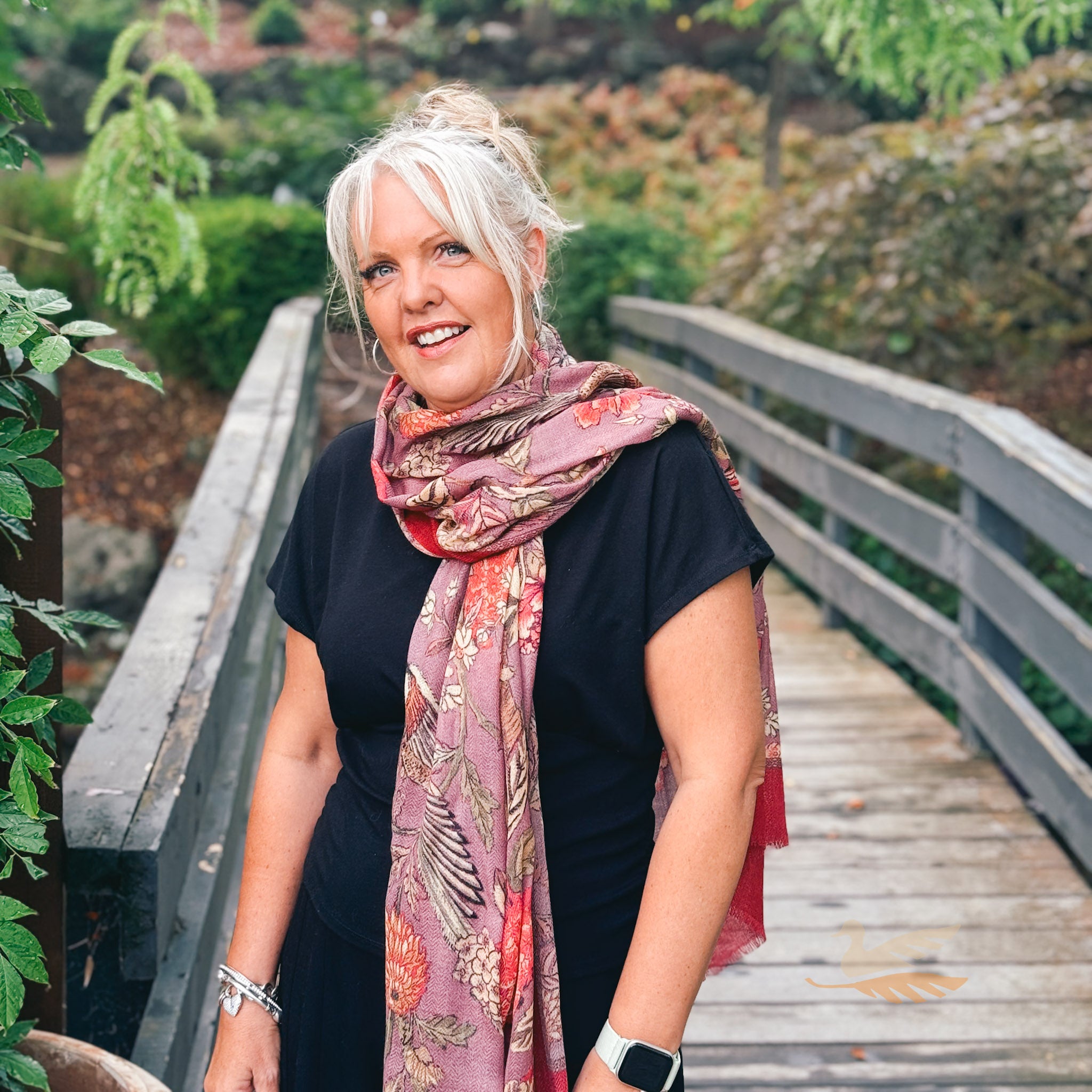 Merino Wool Scarf - Fleurs Rouge