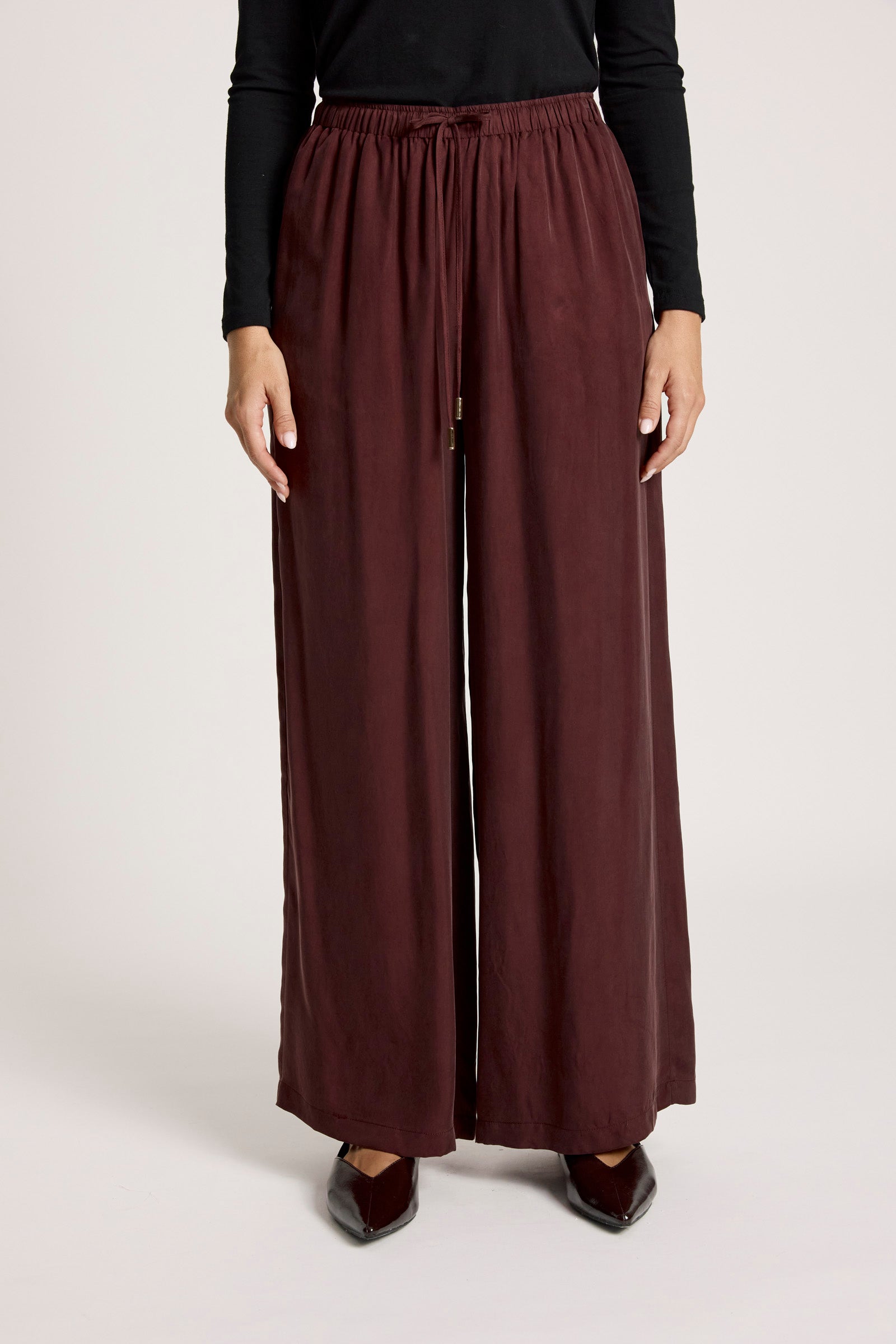 Calista Pant - Mahogany