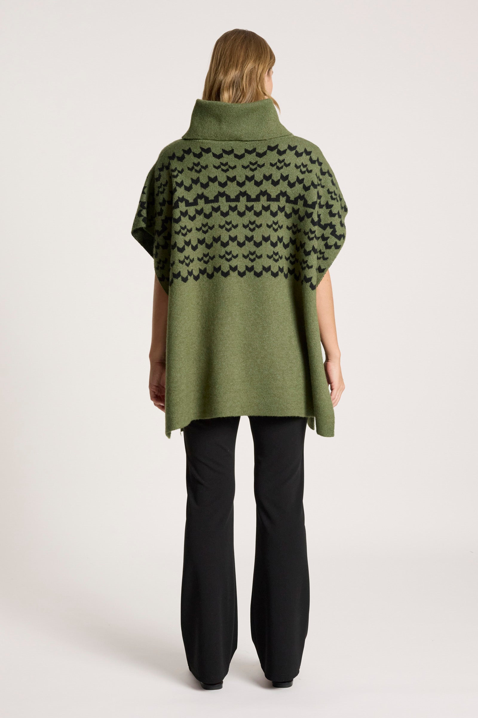 Masaai Poncho OS - Pampas/Black