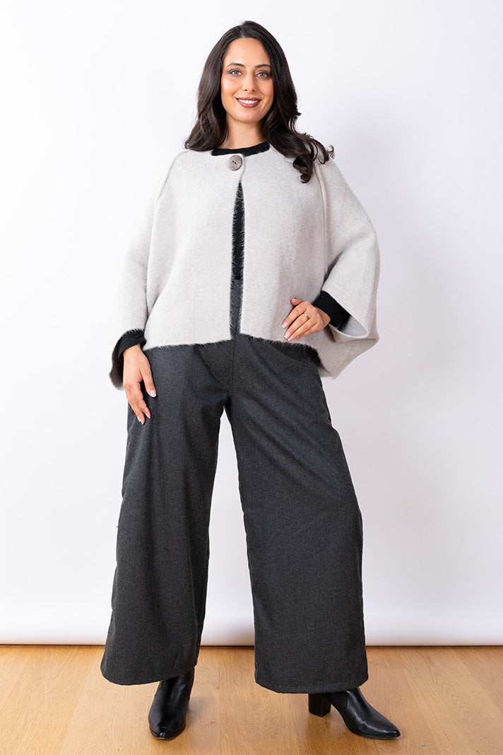 Button Cape O/S - Stone