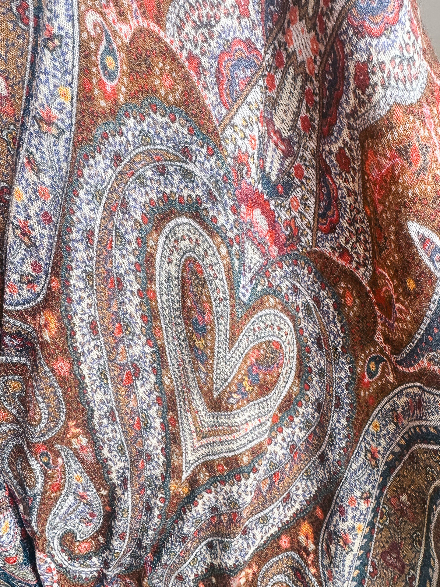 Merino Wool Scarf - Paisley Heart