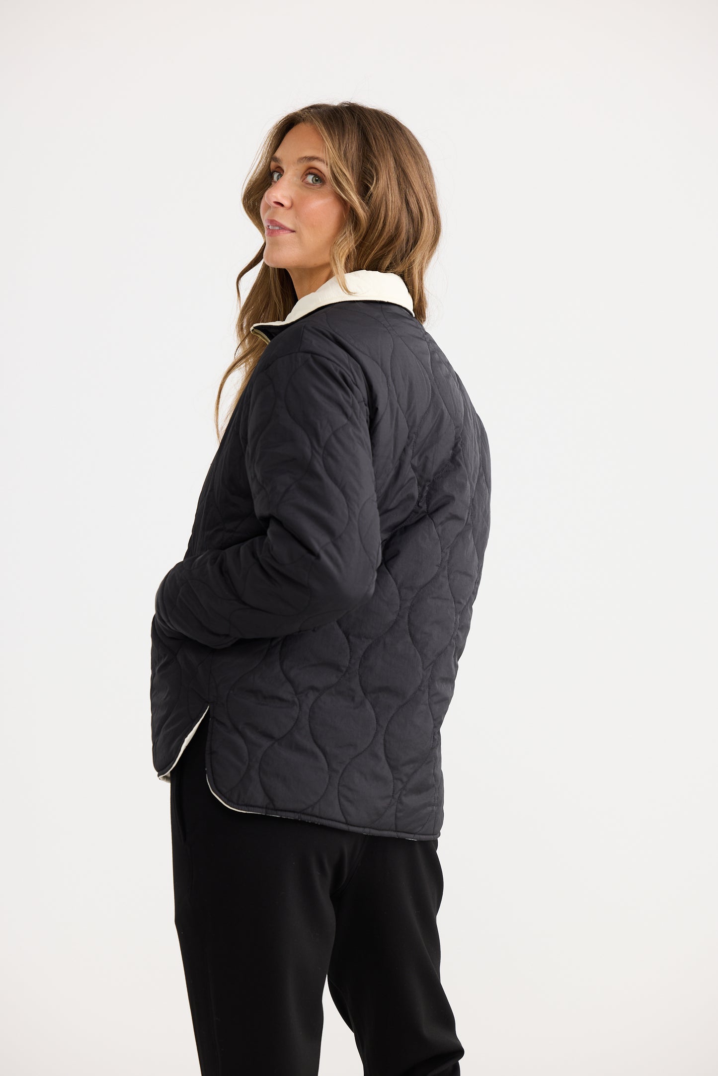 Ellis Puffer - Black W Cream