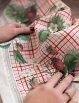 100% Linen Tea Towel - Strawberries