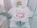 5 Rose French Pink - Clear Glass With Silver Badge