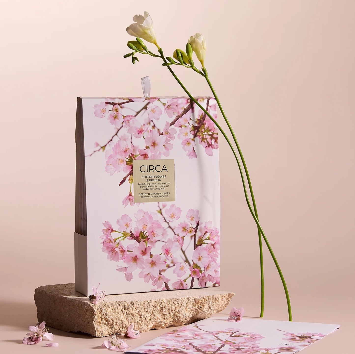 Cotton Flower & Freesia - Drawer Liners 6 Sheets