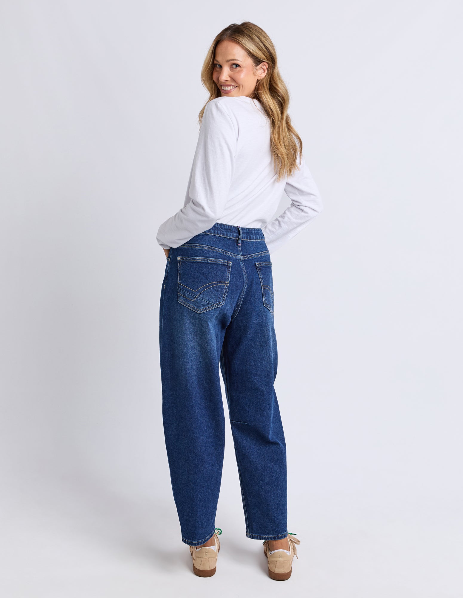 Bessie Barrel Leg Jean - Dark Blue Wash