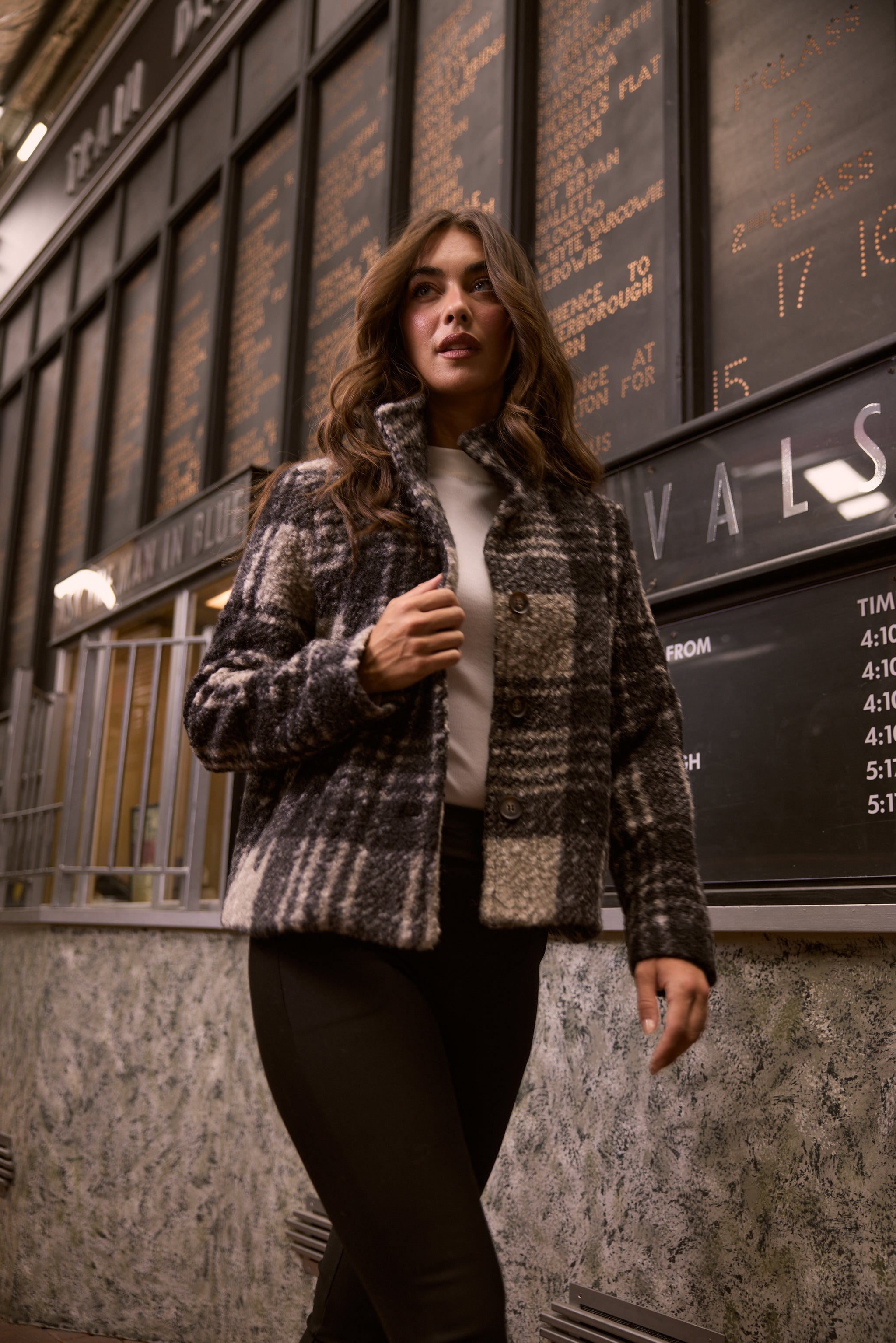 Ascot Jacket - Black Check