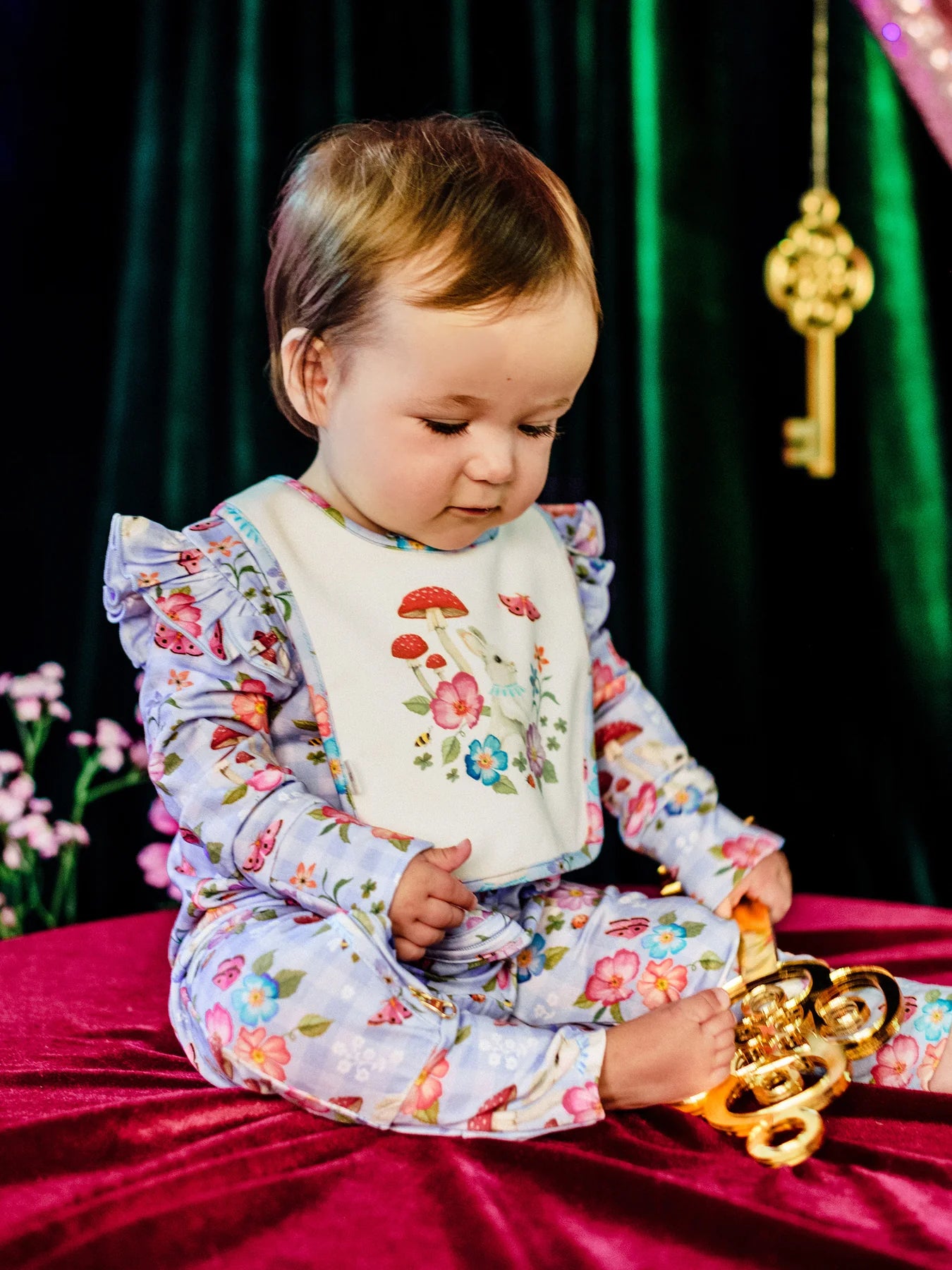 Dandy Duo Bibs Bunny Forest - Cornflower