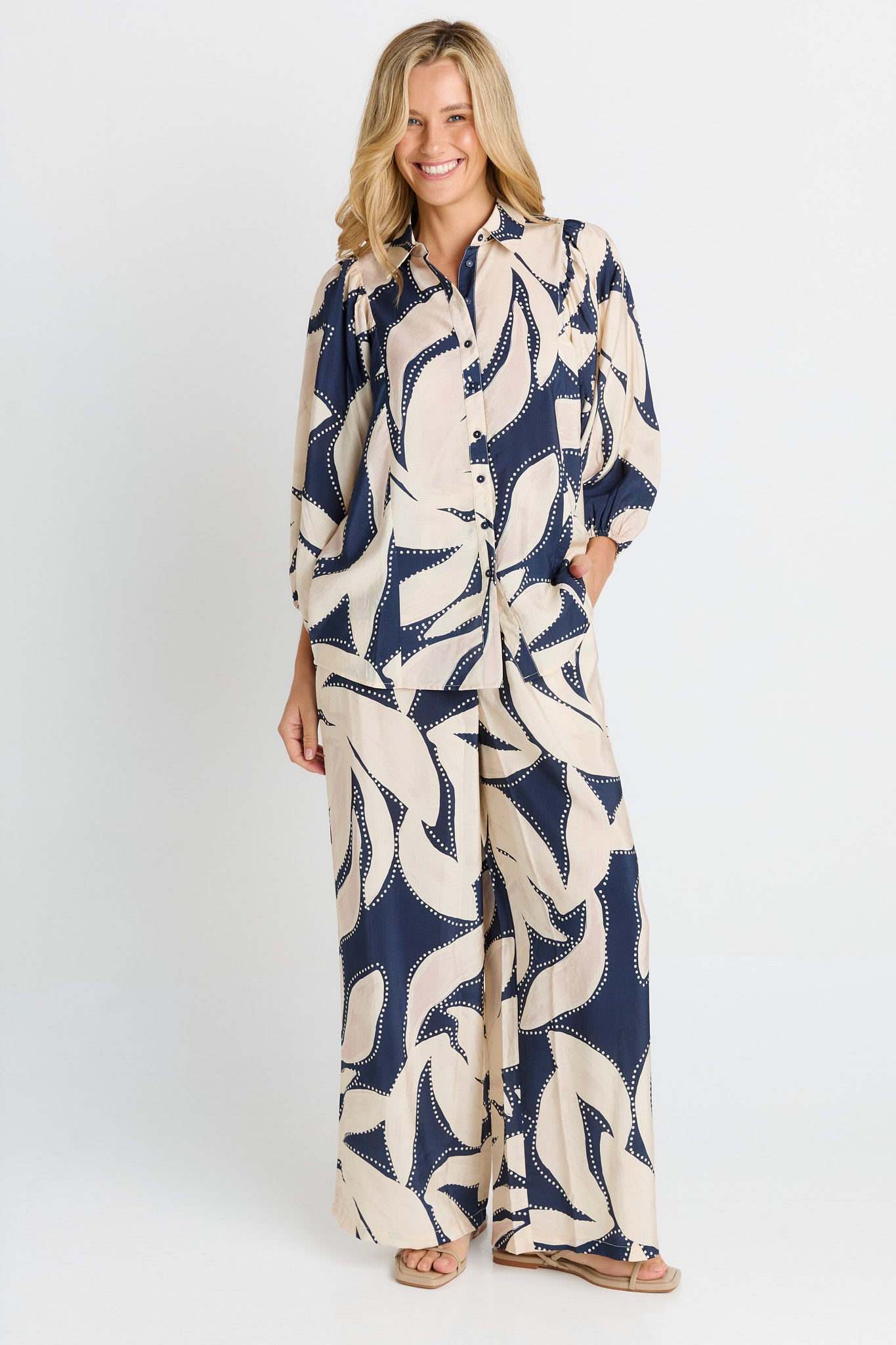 Nova Shirt - Navy Floral Print