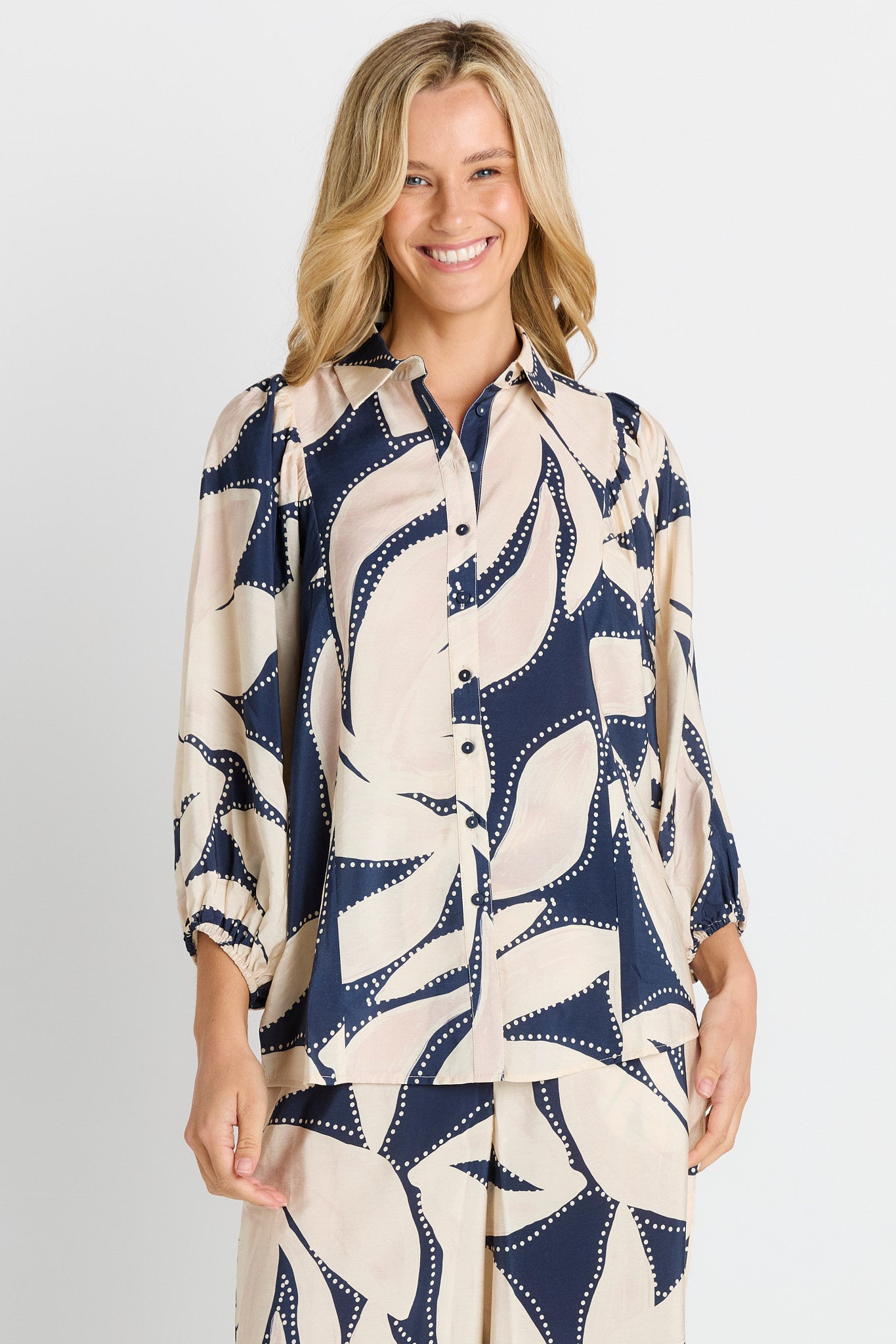 Nova Shirt - Navy Floral Print