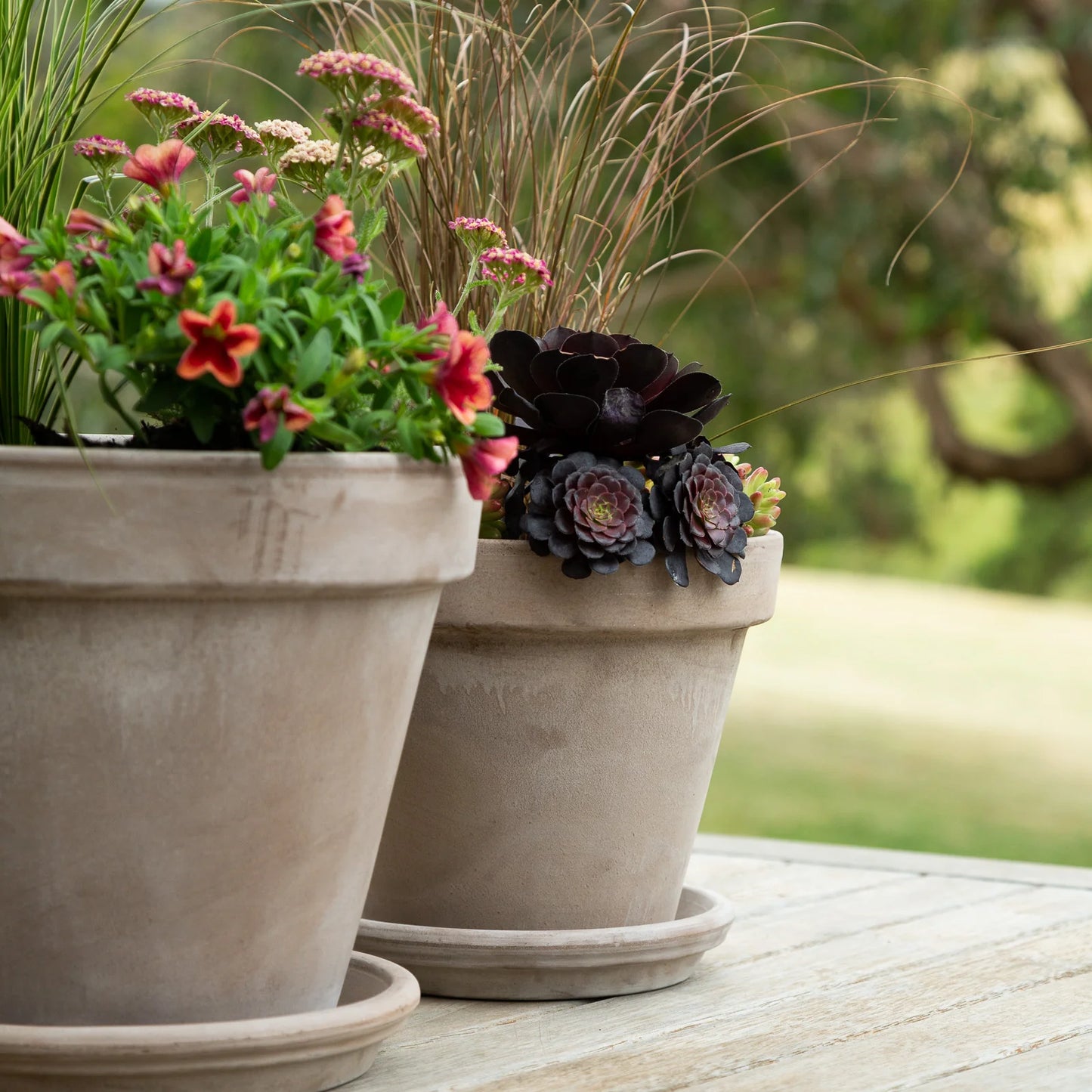 Plain Garden Pot Greige 23cm