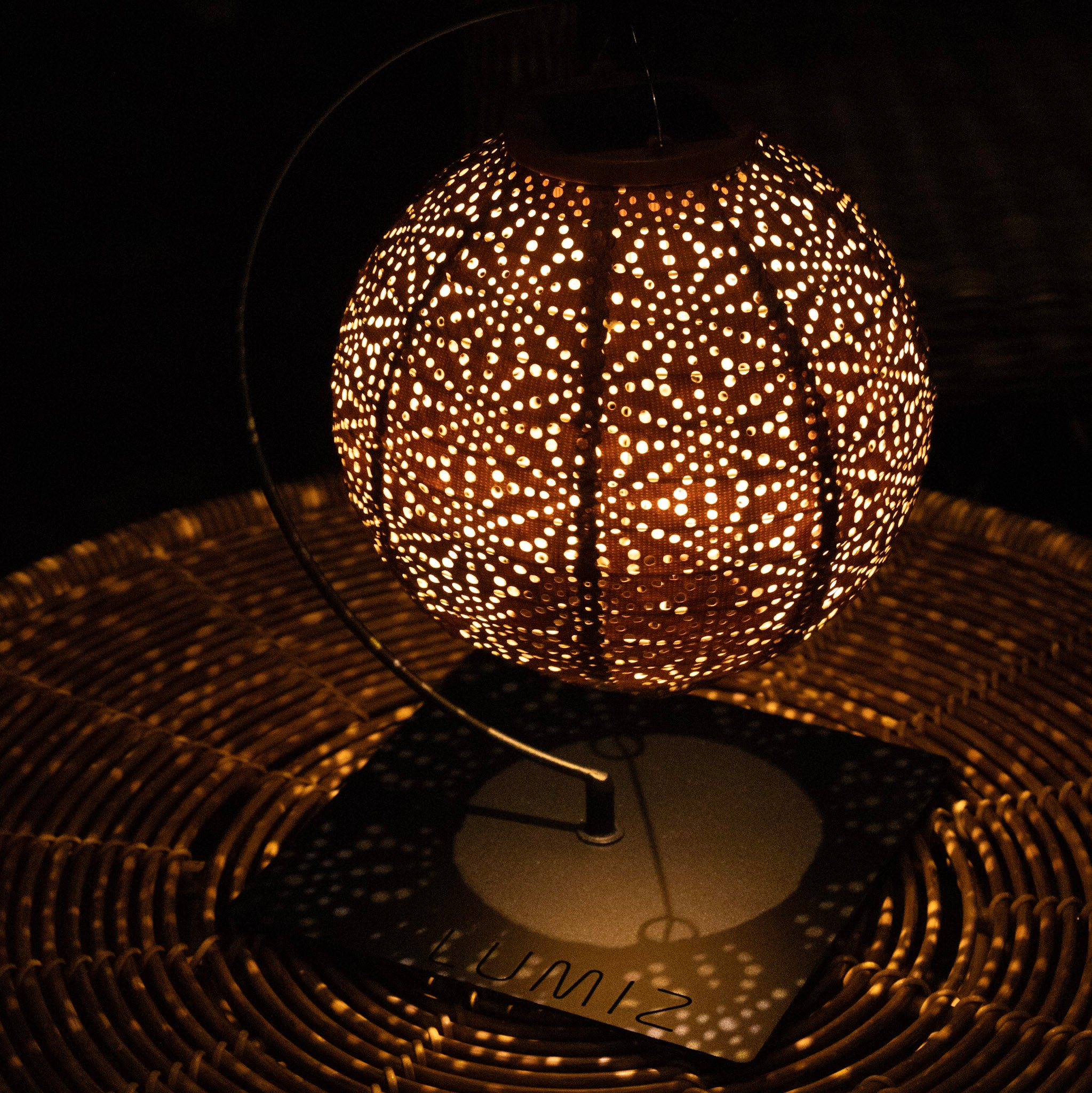 Lumiz Table Circle Stand
