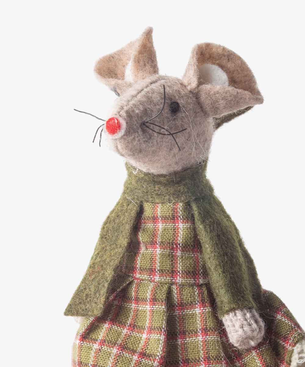 Green Tilly Mouse Sitting
