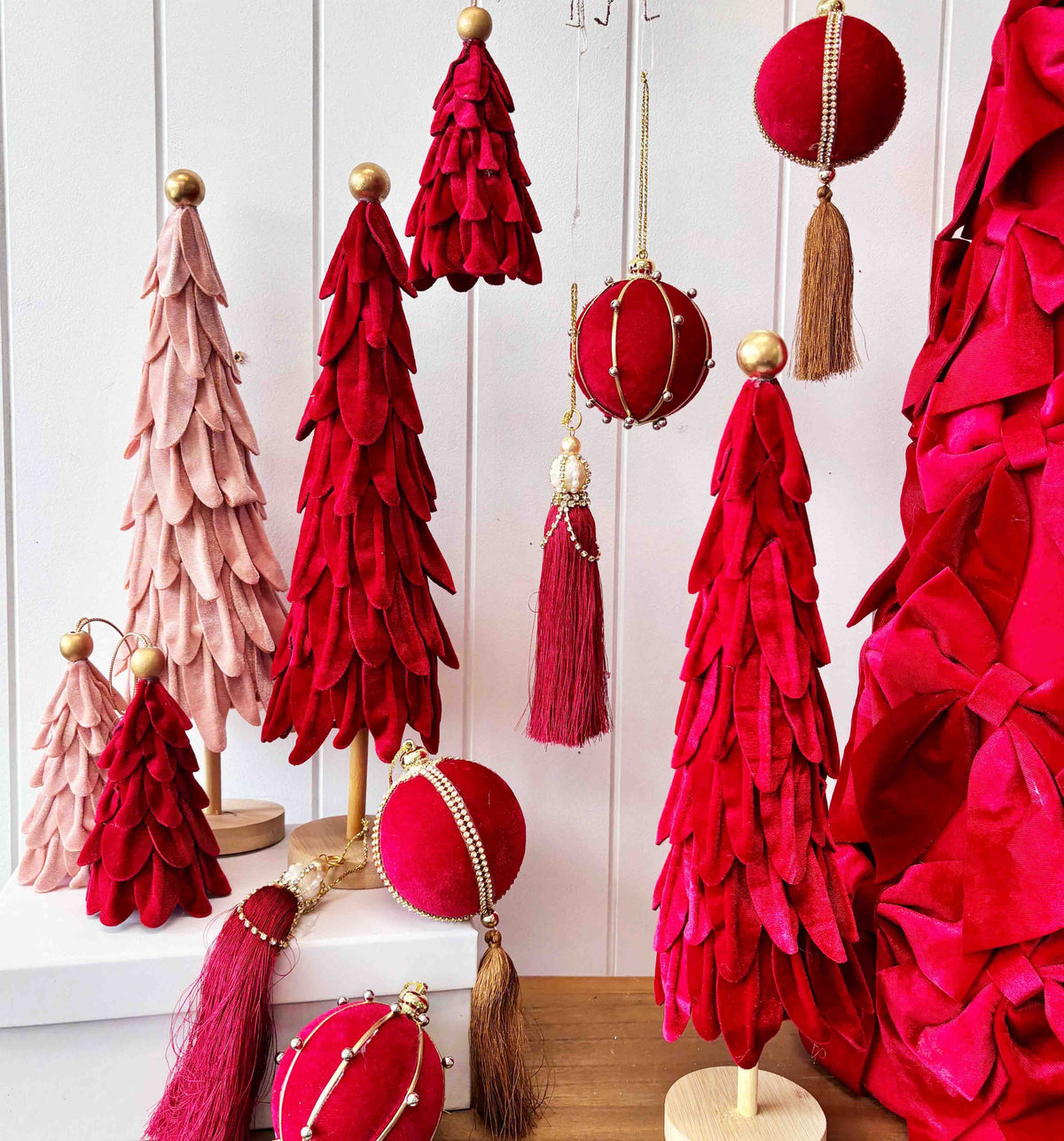Velvet Ripple Tree Hanging Decoration - Red