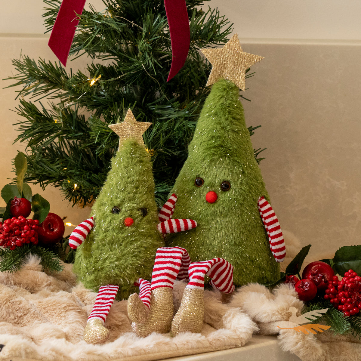 Sitting Decoration - Green Fluffy Christmas Tree Small