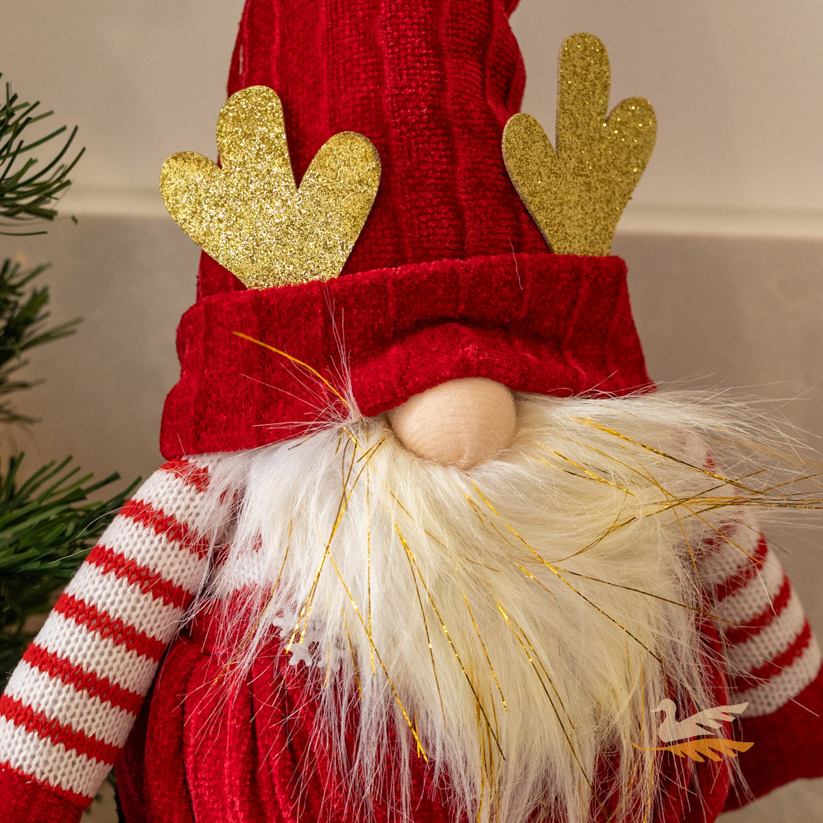 Festive Gnome Extendable Legs - Red/Green 72cm