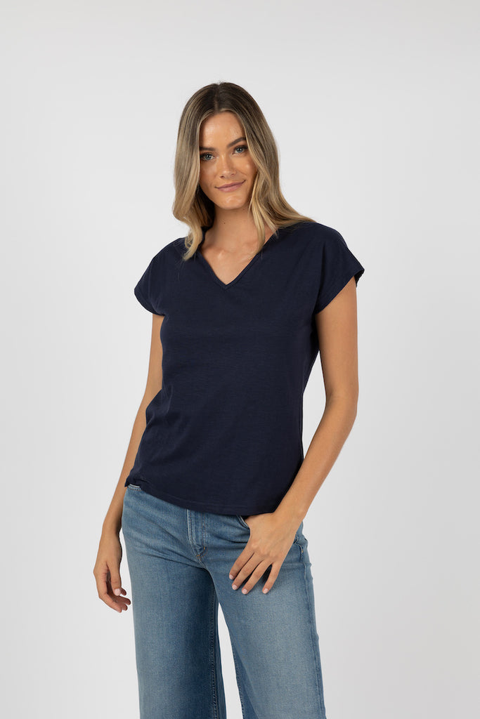 Must Have V-Neck Tee - Navy