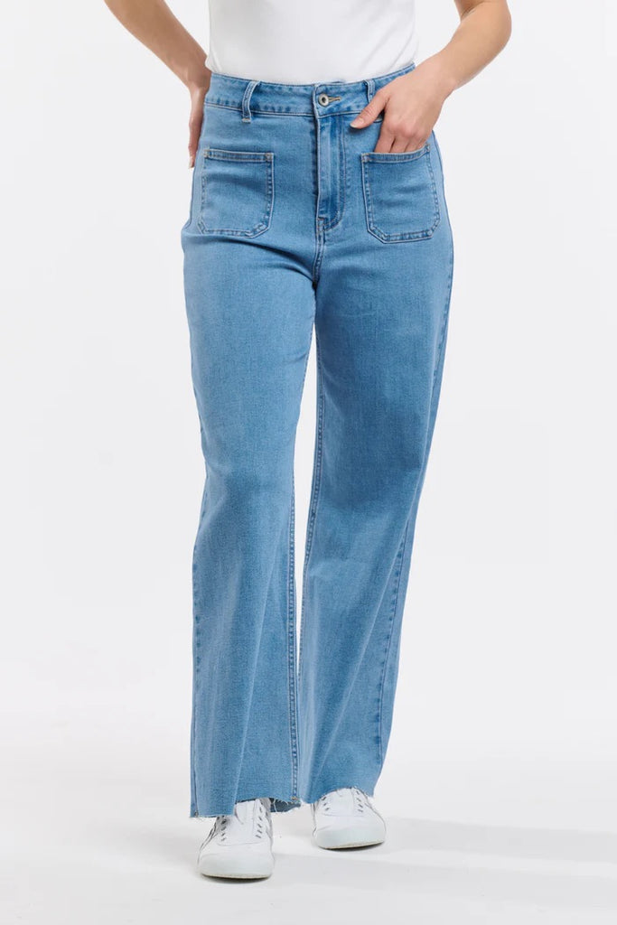 Eddie 7/8th Jean - Light Wash