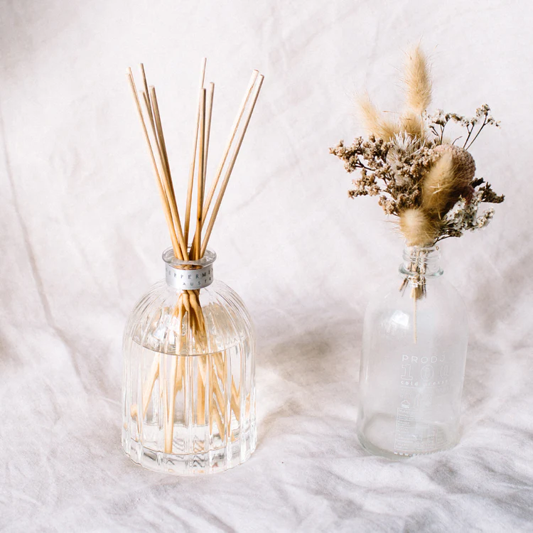 Peppermint Grove Gardenia 100ml diffuser - lifestyle